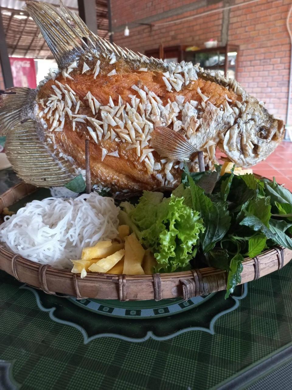 Ngoc Phuong Homestay Vĩnh Long Екстериор снимка